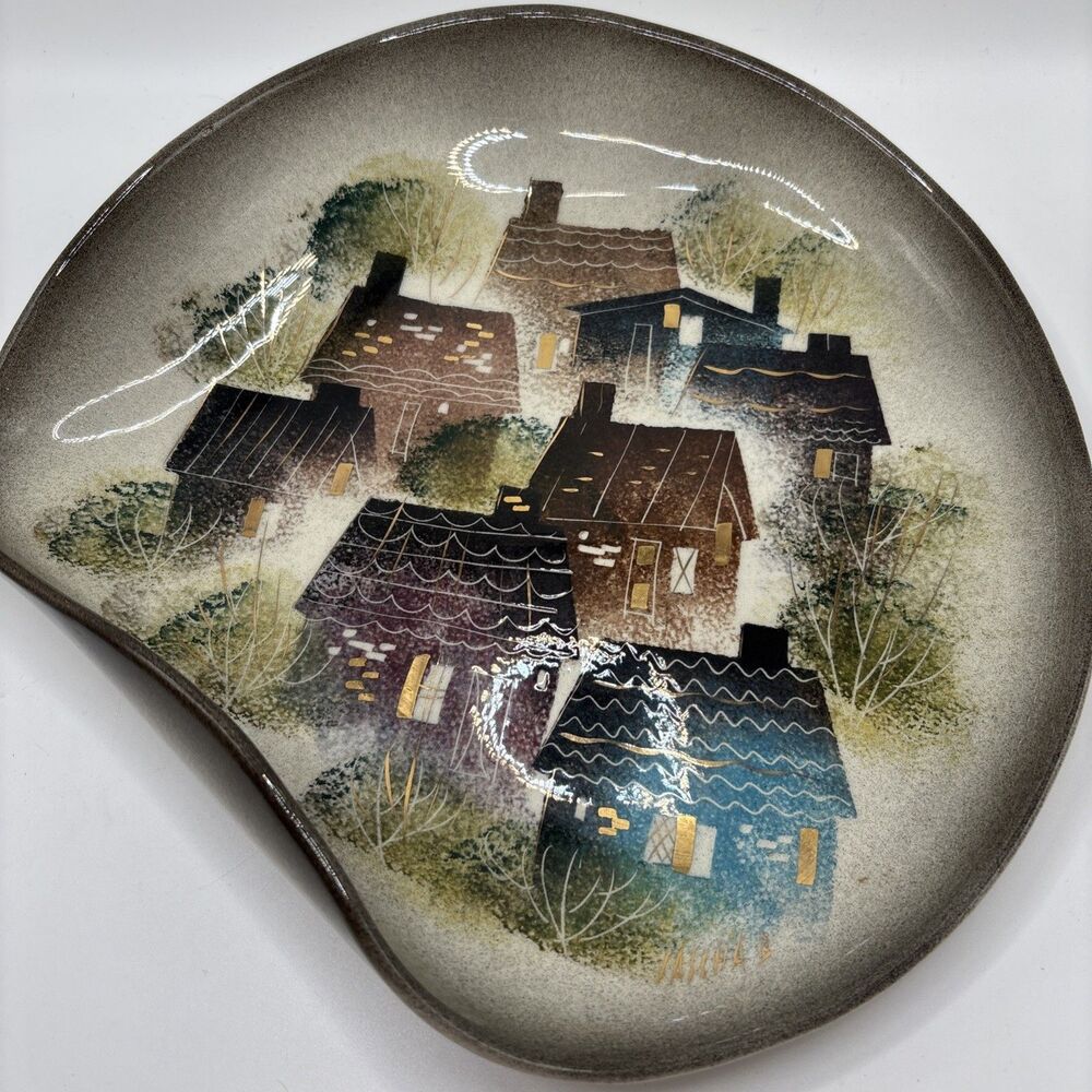 Mid Century Sascha Brastoff Plate, Curved Edge, Houses with Gold Accents